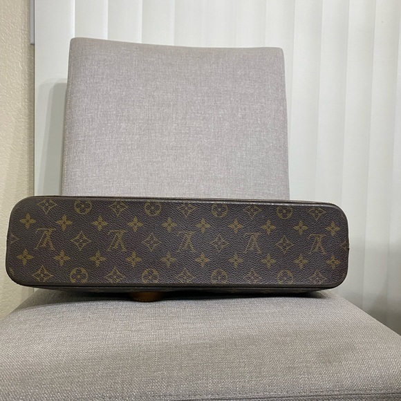 Preloved Authentic Louis Vuitton Luco - Picture 14 of 17